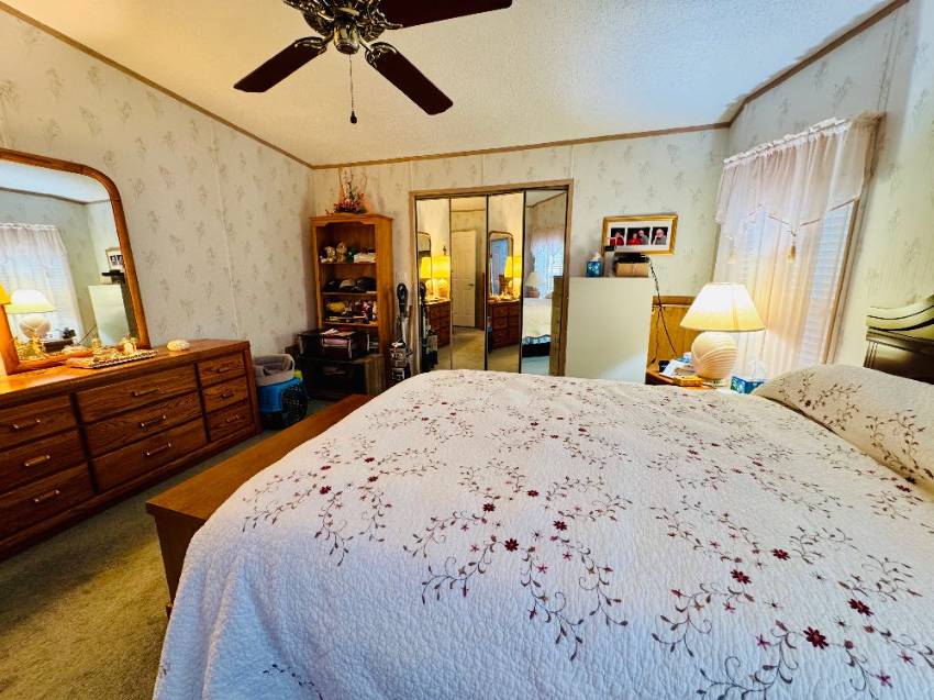 1484 Double Eagle Drive a Lakeland, FL Mobile or Manufactured Home for Sale